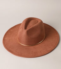 Load image into Gallery viewer, Suede Fedora Hat
